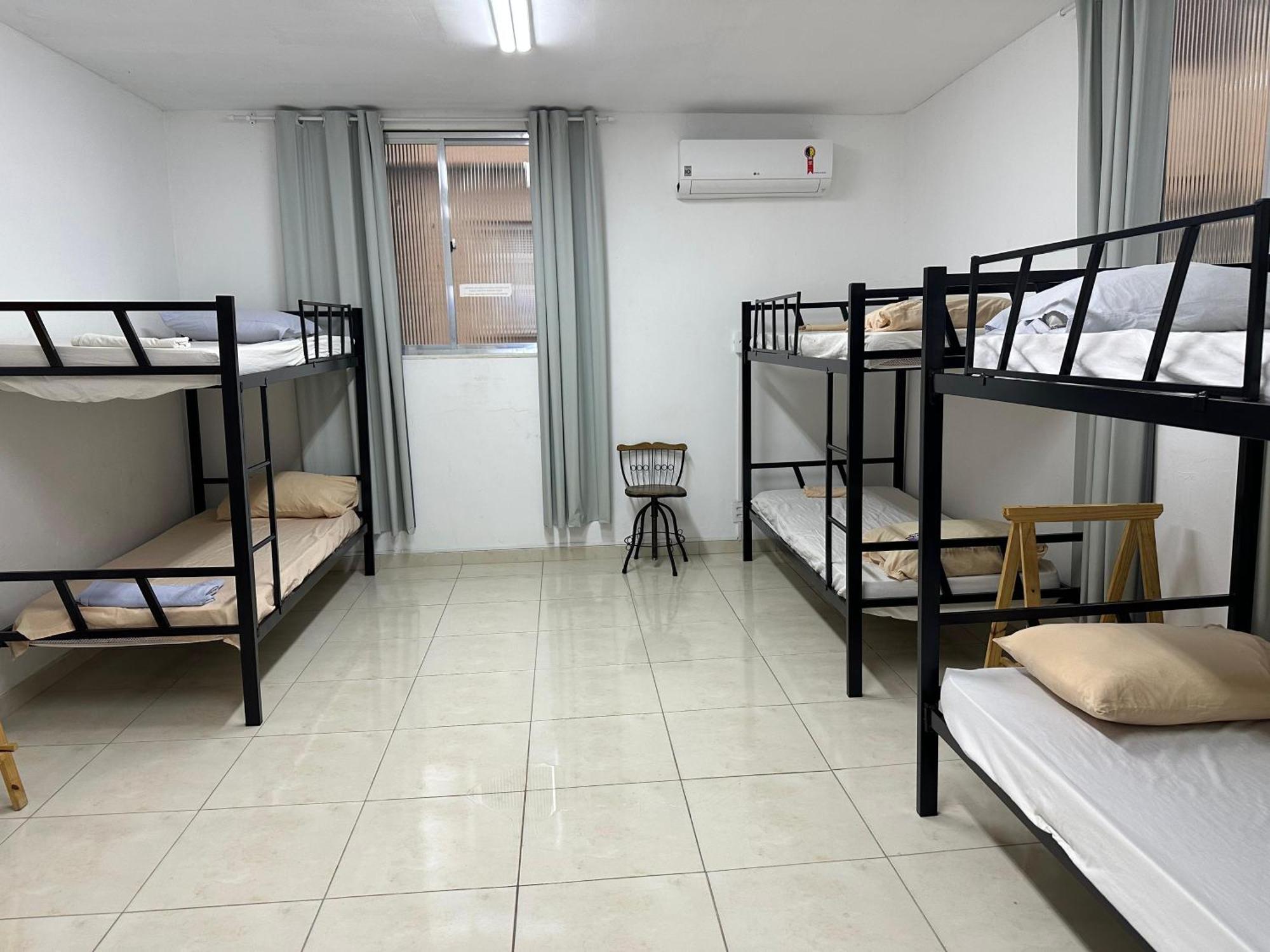 Hostal Casinha Tropical